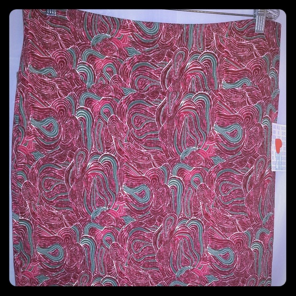 Lularoe 2xl Cassie pencil skirt - Picture 2 of 8